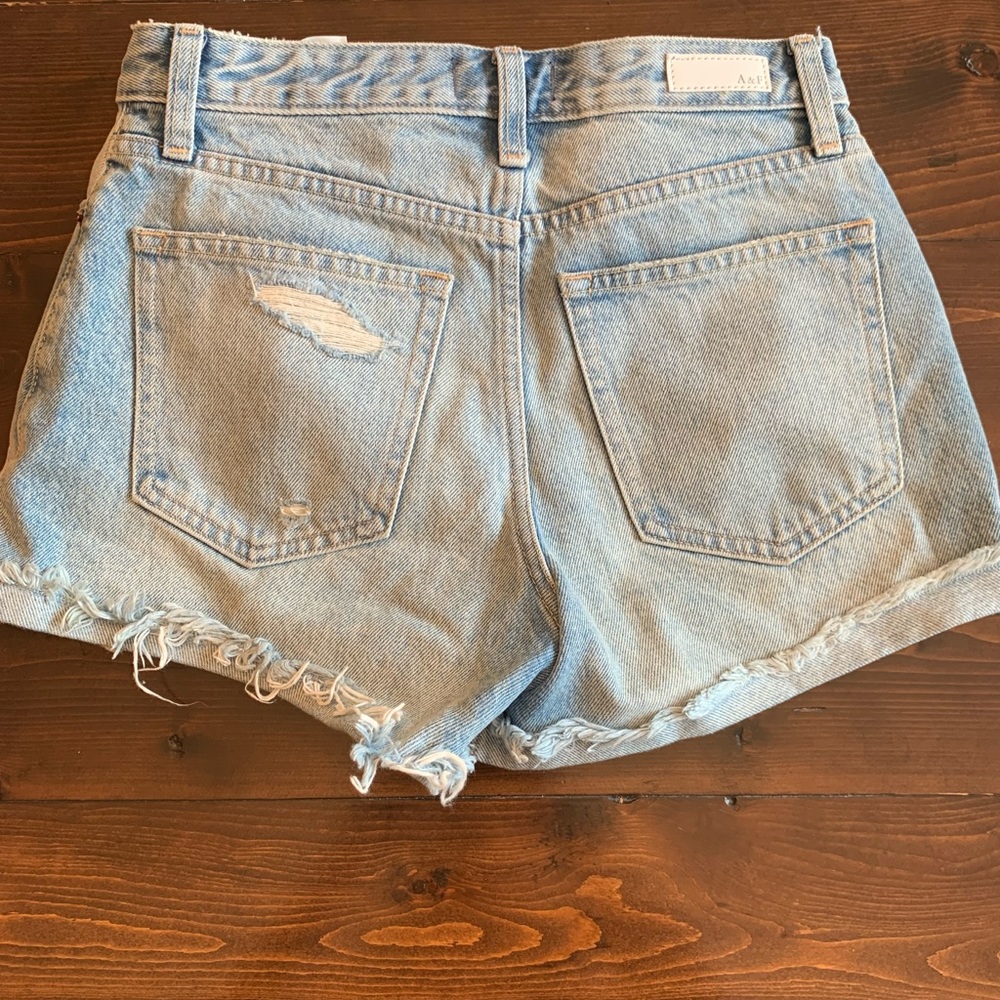Abercrombie High Waisted Jean Shorts - Picture 3 of 3